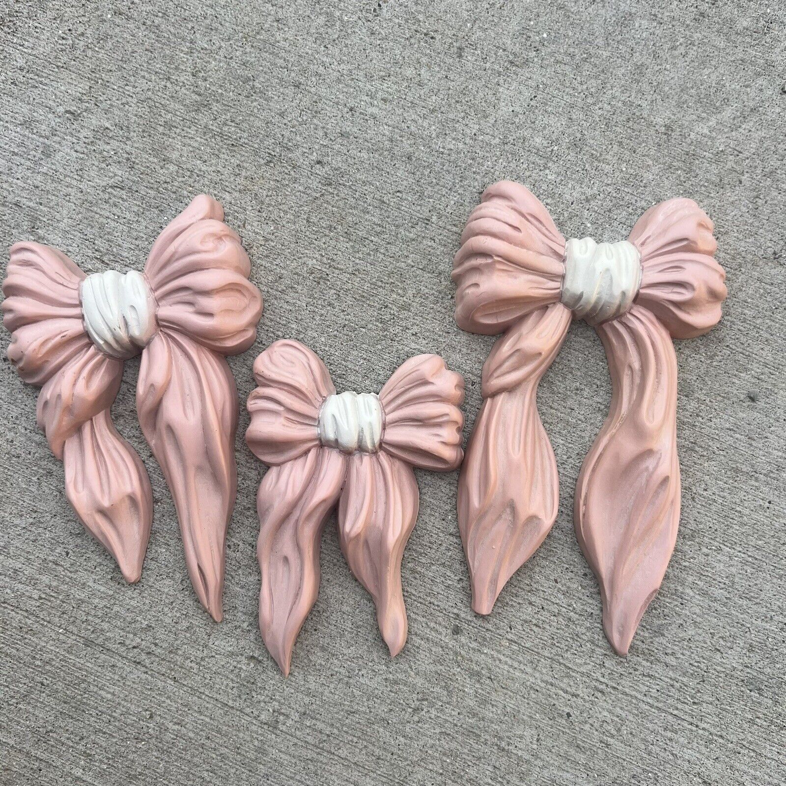 Vintage Homco Home Interior #7601 Set of 3 Pink Shabby Bows 1991 Wall Plaques
