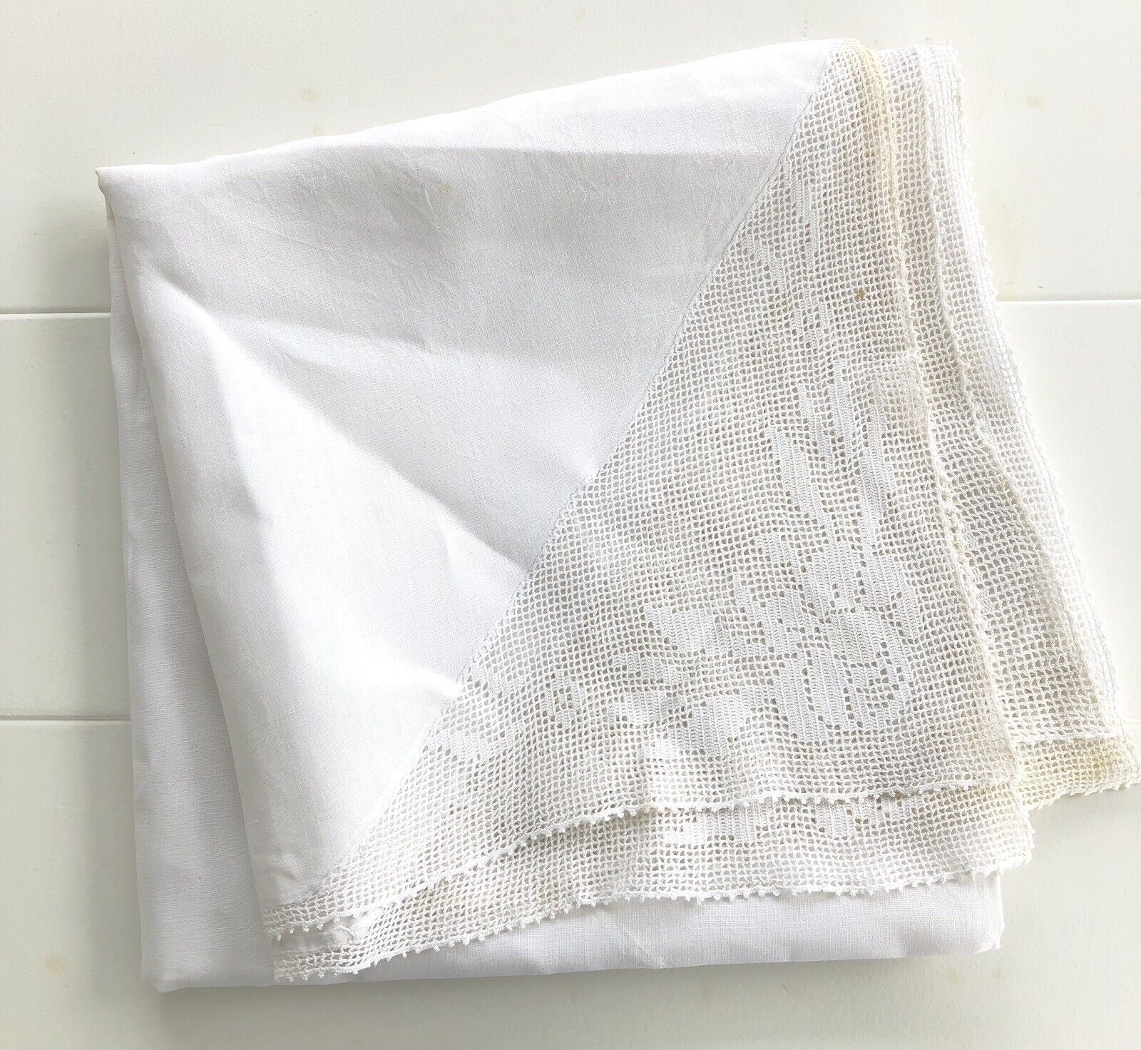Large Vintage White Linen Tablecloth With Embroidered Edges And Corners 