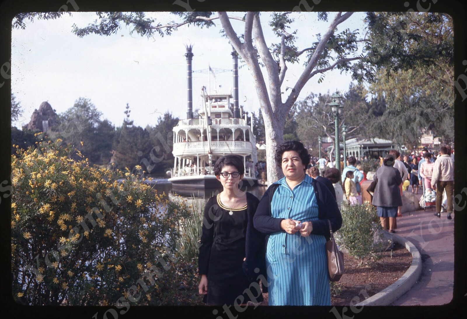 sl77 Original slide 1960\'s   Disneyland  Mark Twain Ship / boat 898a