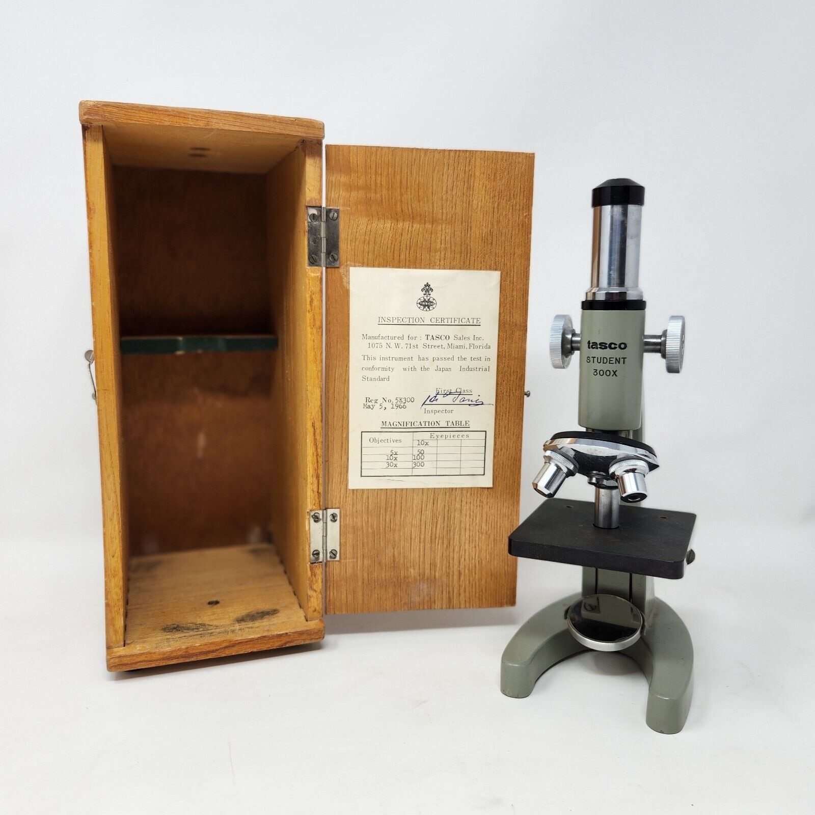 Vintage Tasco 300x Student Microscope w Wooden Carrying Case