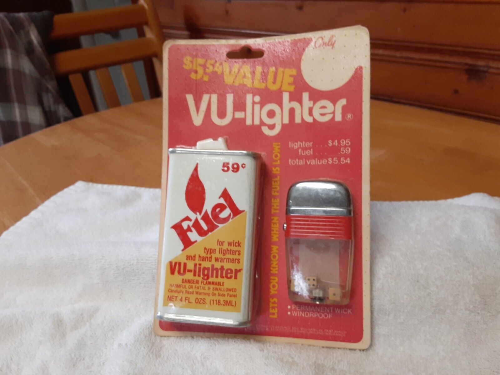 Rare V-U Lighter Still in Clam Pack Super Nice Condition Made in USA
