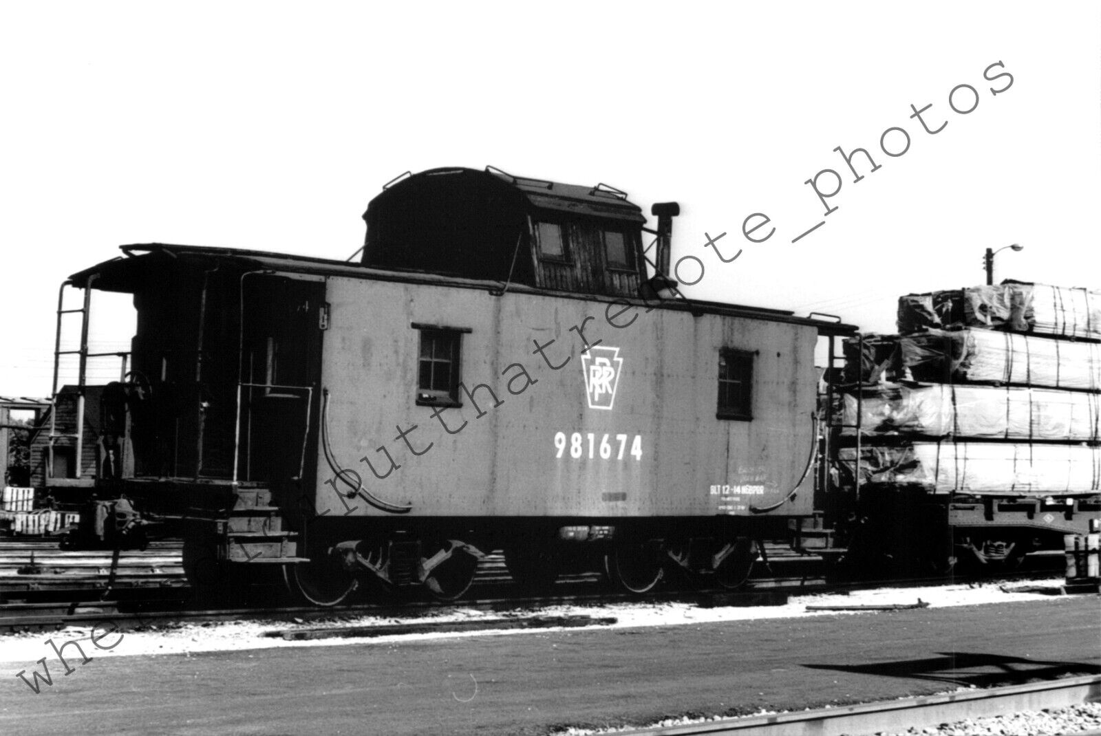 Pennsylvania Railroad PRR 981674 Caboose Way Car Chicago ILL 1966 Photo