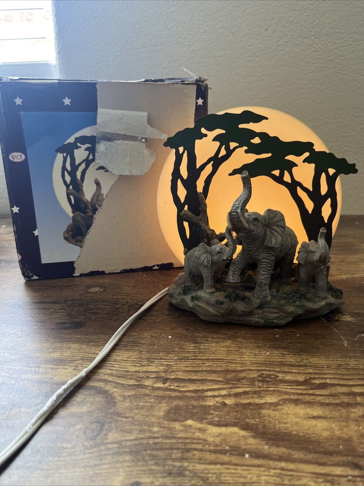 Vintage Elephant Moonlight *Tested Works*