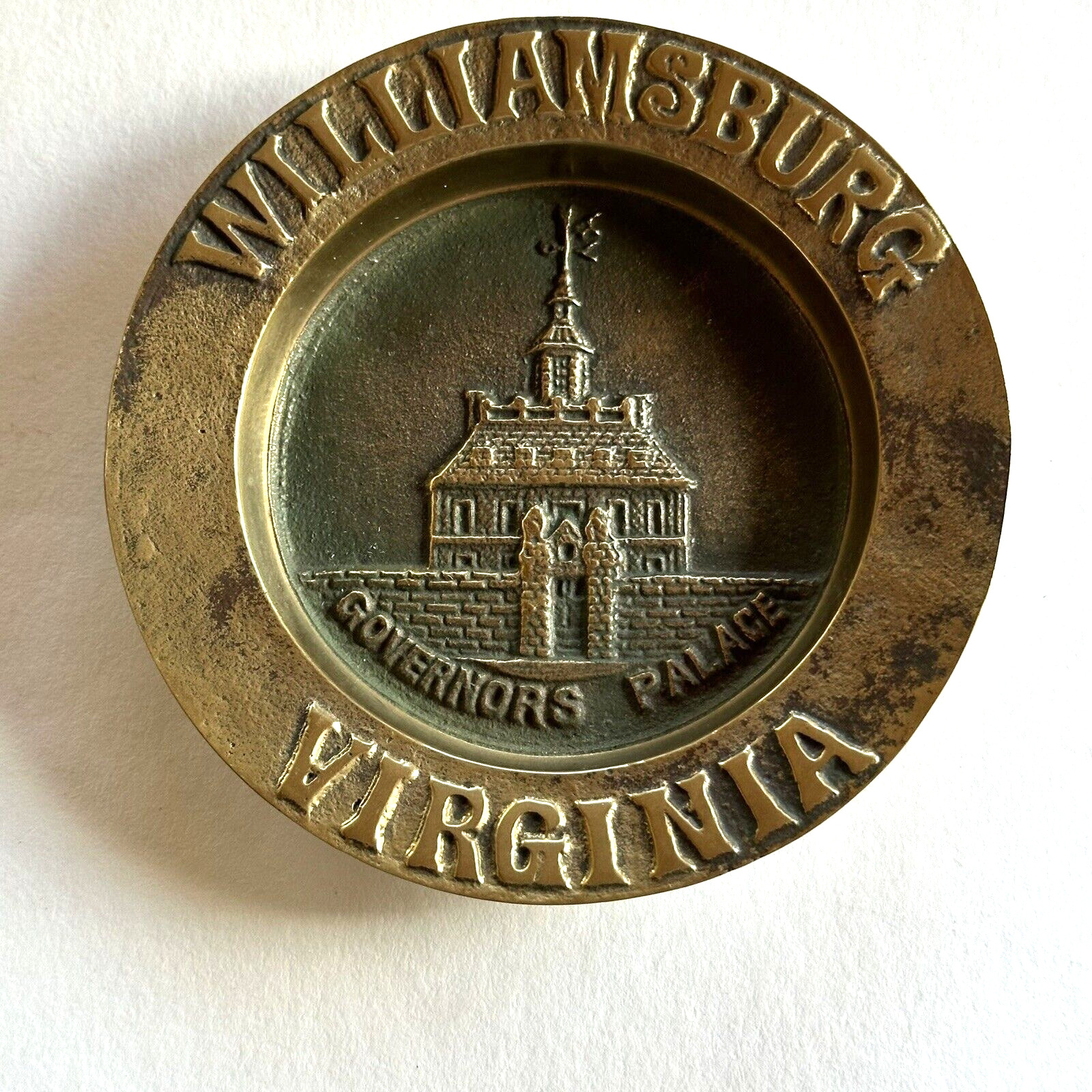 Vintage Williamsburg Virginia Governor\'s Palace Metal Ashtray Trinket Dish EUC