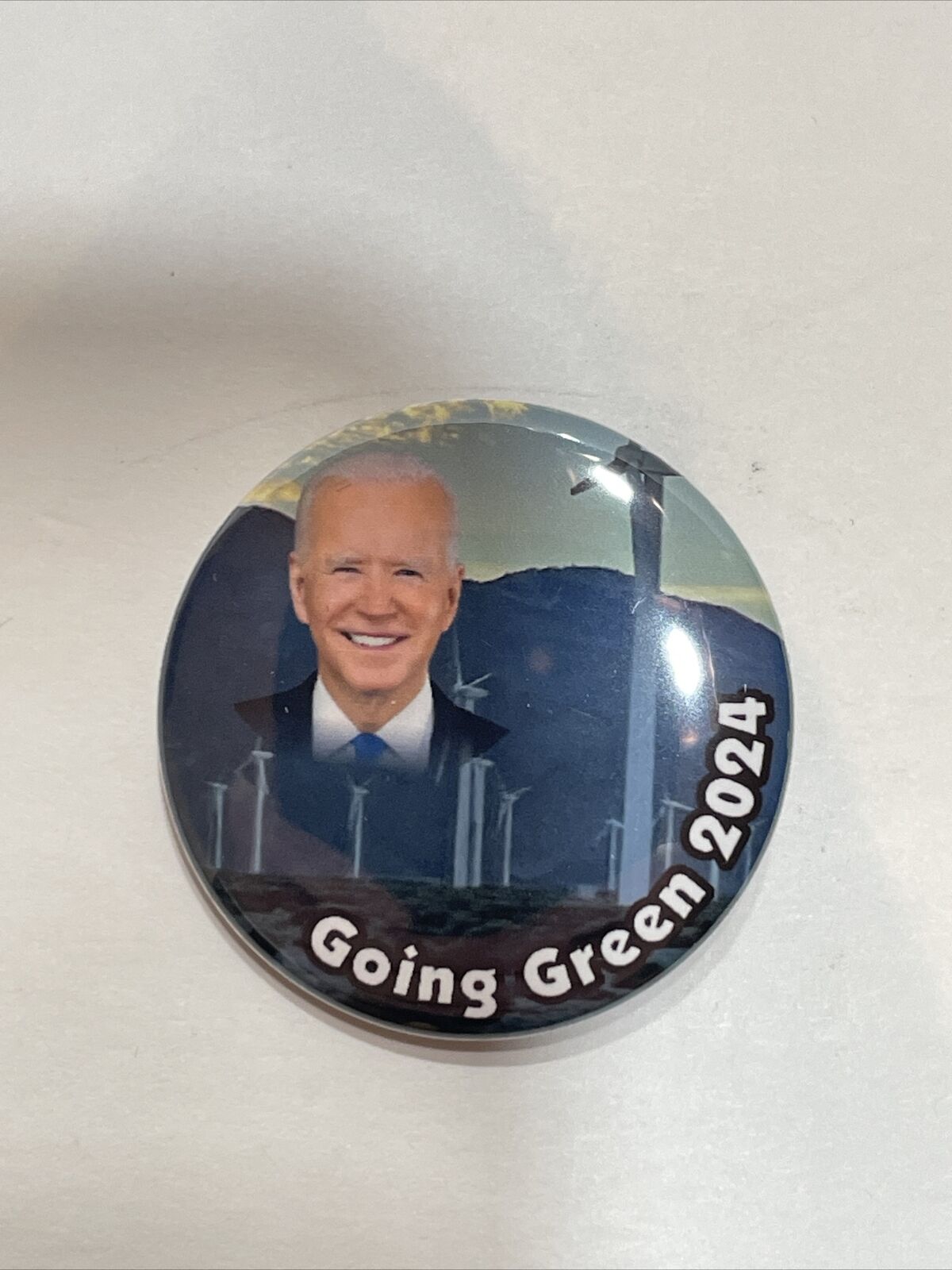 Joe Biden 2024 campaign pin button Going Green 2024