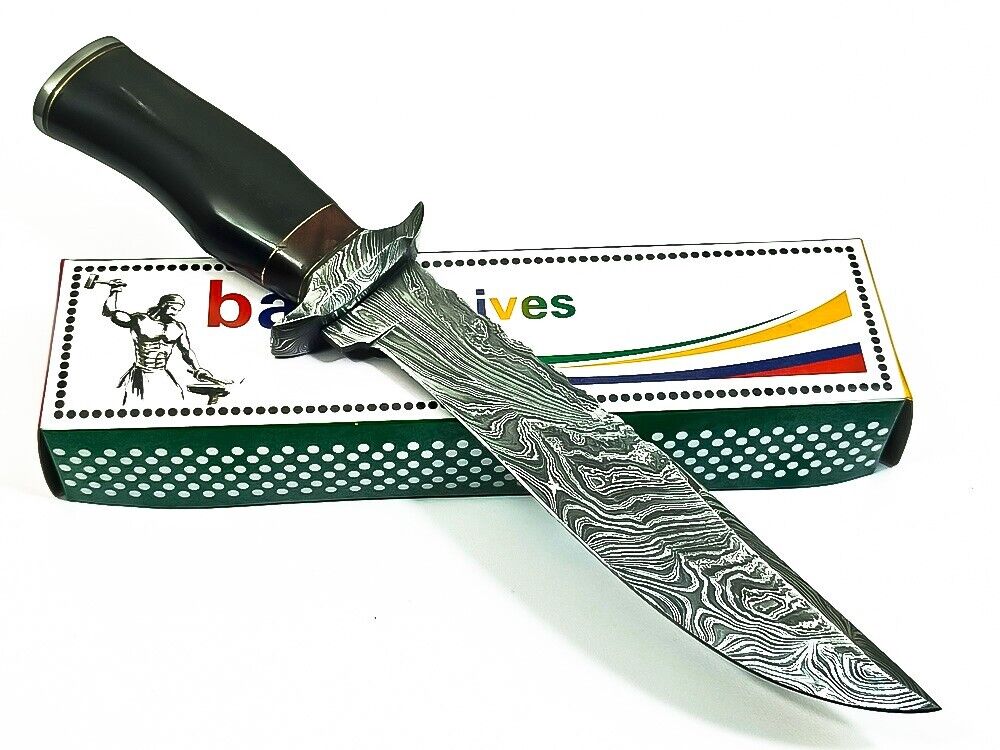 BEAUTIFUL CUSTOM HAND MADE DAMASCUS STEEL HUNTING BOWIE KNIFE HANDLE HORN
