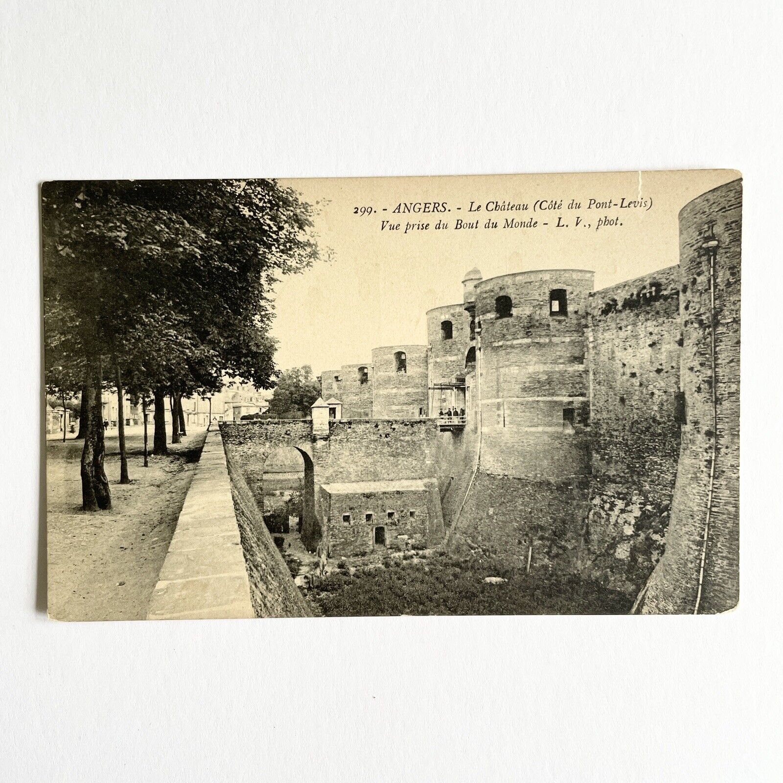 CHÂTEAU MOAT & DRAWBRIDGE 1913 Angers, France Postcard