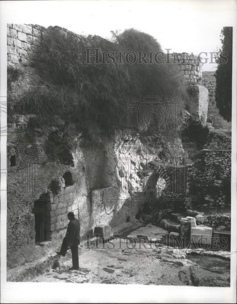 1956 Press Photo Garden Tomb in Jerusalem - mjx35266