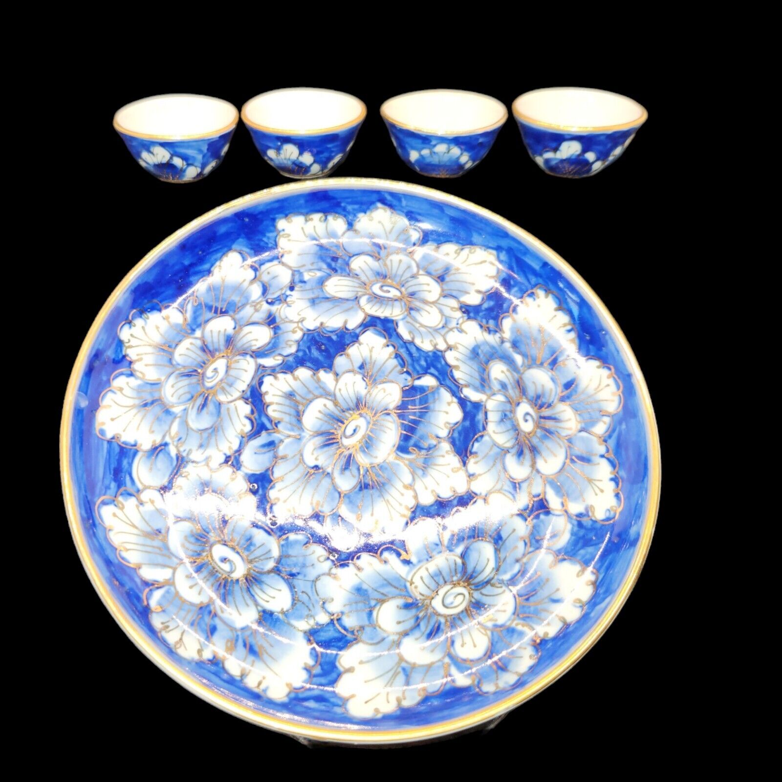 Vintage 4 Small Chinese Tea Cups & 1 Platter Set Cobalt Blue Gold Porcelain