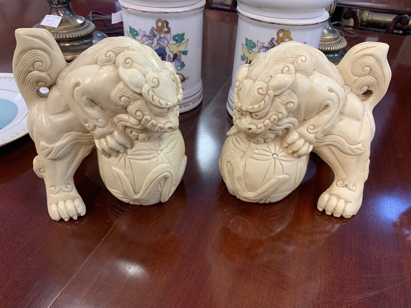 Pair Of Off White Resin Foo Dogs 5.75” Tall
