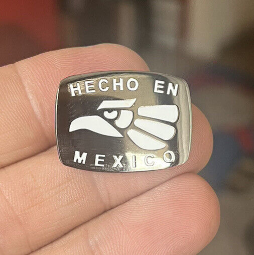 Hecho En Mexico enamel pin NOS hat lapel bag country brooch tourist NEW LATINO
