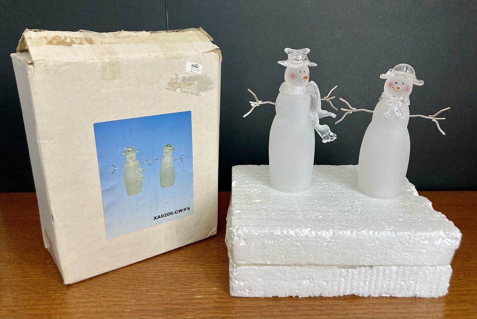 Frosted Acrylic Snowman Salt & Pepper Shakers NEW IN BOX- Absolutely Delightful