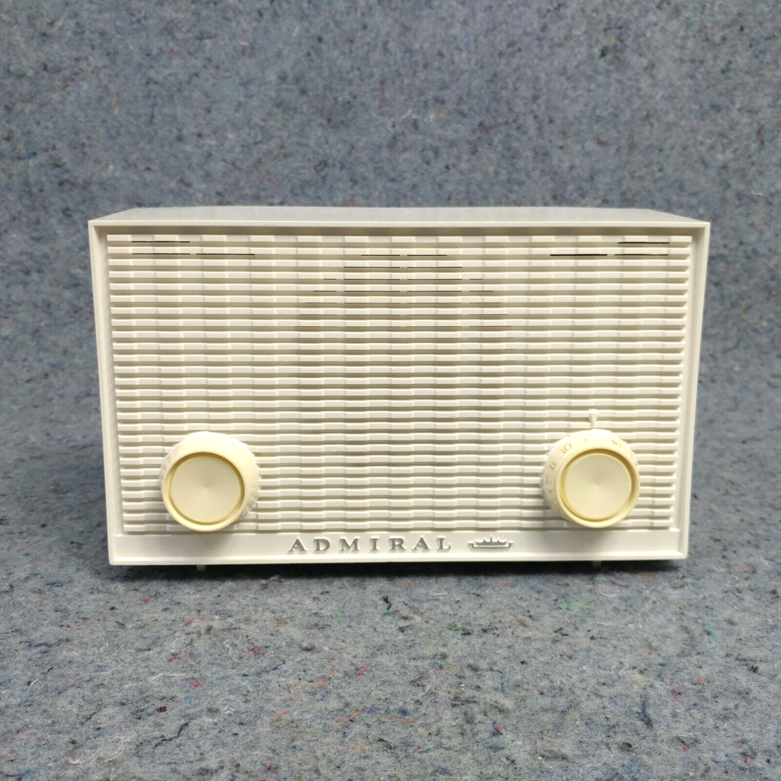Admiral Tube Radio Model Y3503 AM White 1960's Vintage MCM Mid Century Modern