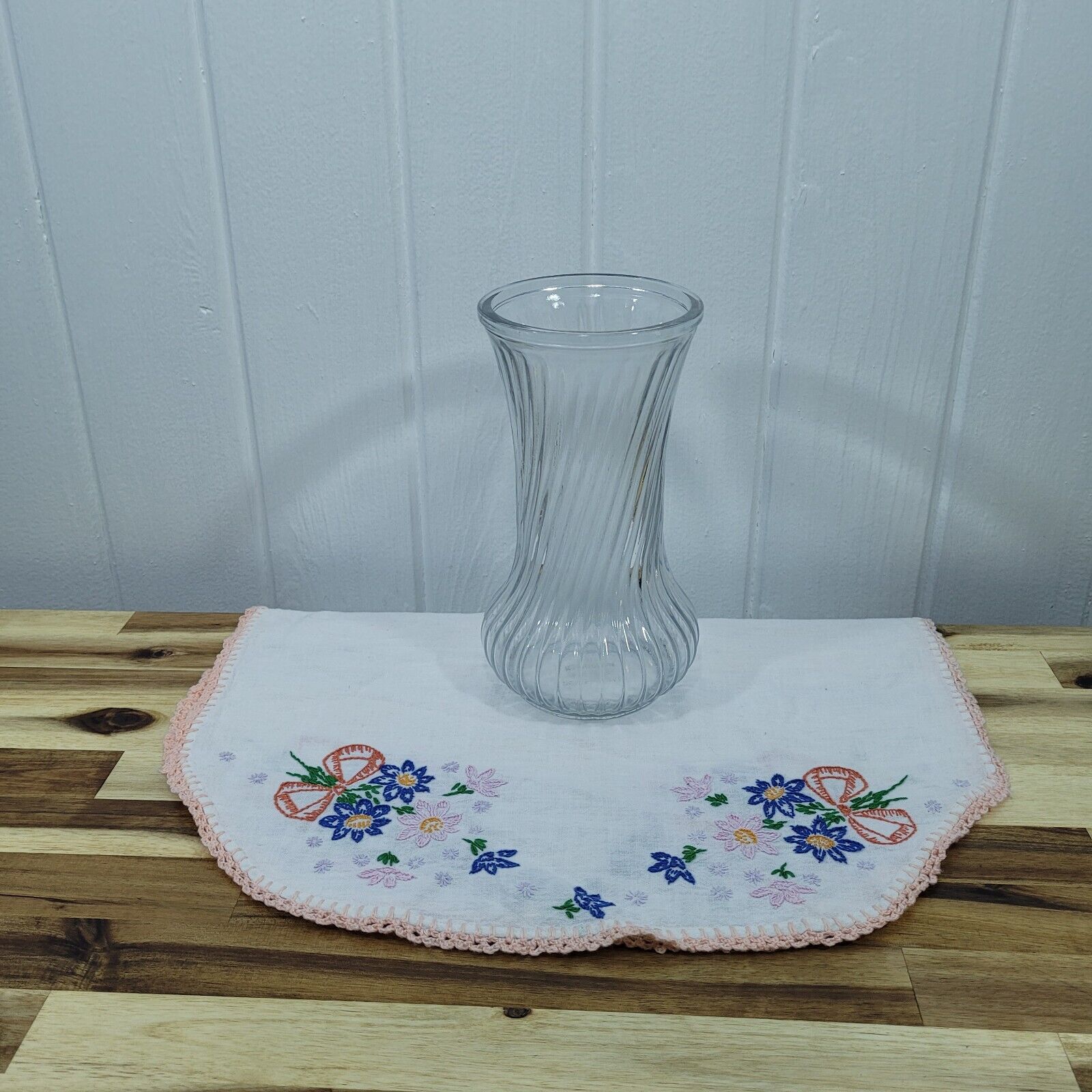 Hoosier Clear Glass Vase Spiral Ribbed Vase Flower Holder #13 4082-4090 Vintage