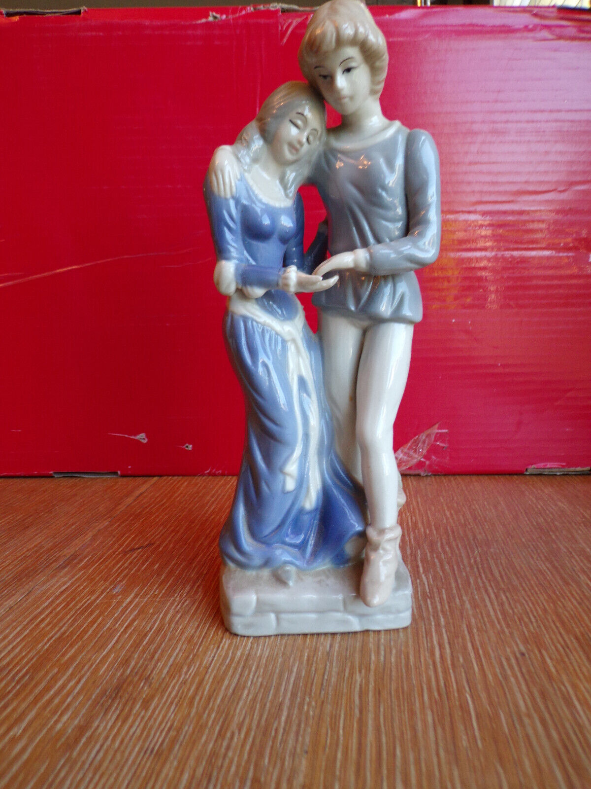 Vintage Porcelain Loving Couple Boy and Girl Love Art Figurine 9.5\