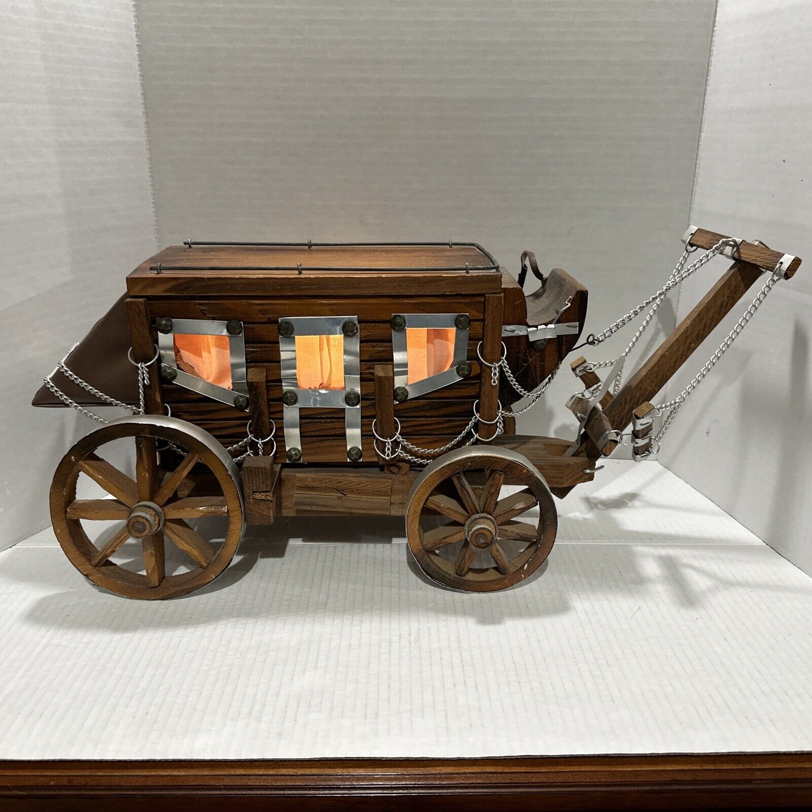  ~ Covered Wagon Chuckwagon Stagecoach Table Lamp VINTAGE ~