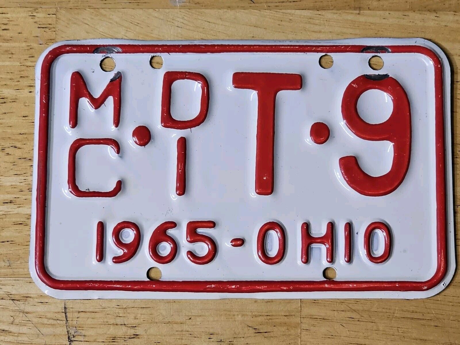 Vtg 1965 Ohio OH Motorcycle Dealer License Plate MD C1-T9 Original Condition