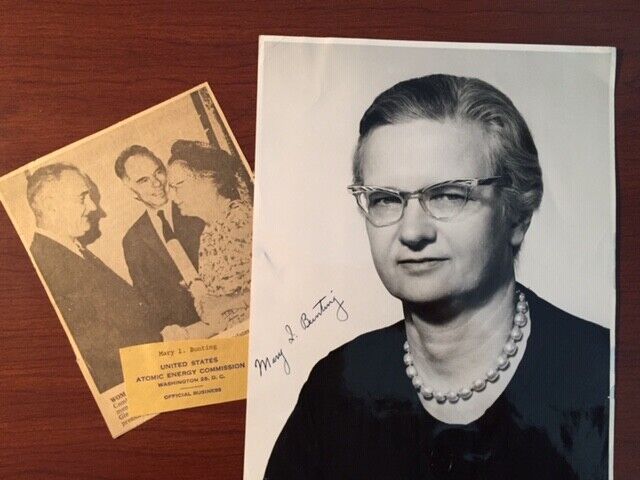 MARY BUNTING SIGNED PHOTO PRESIDENT RADCLIFFE, HARVARD, ATOMIC ENERGY COMMISSION