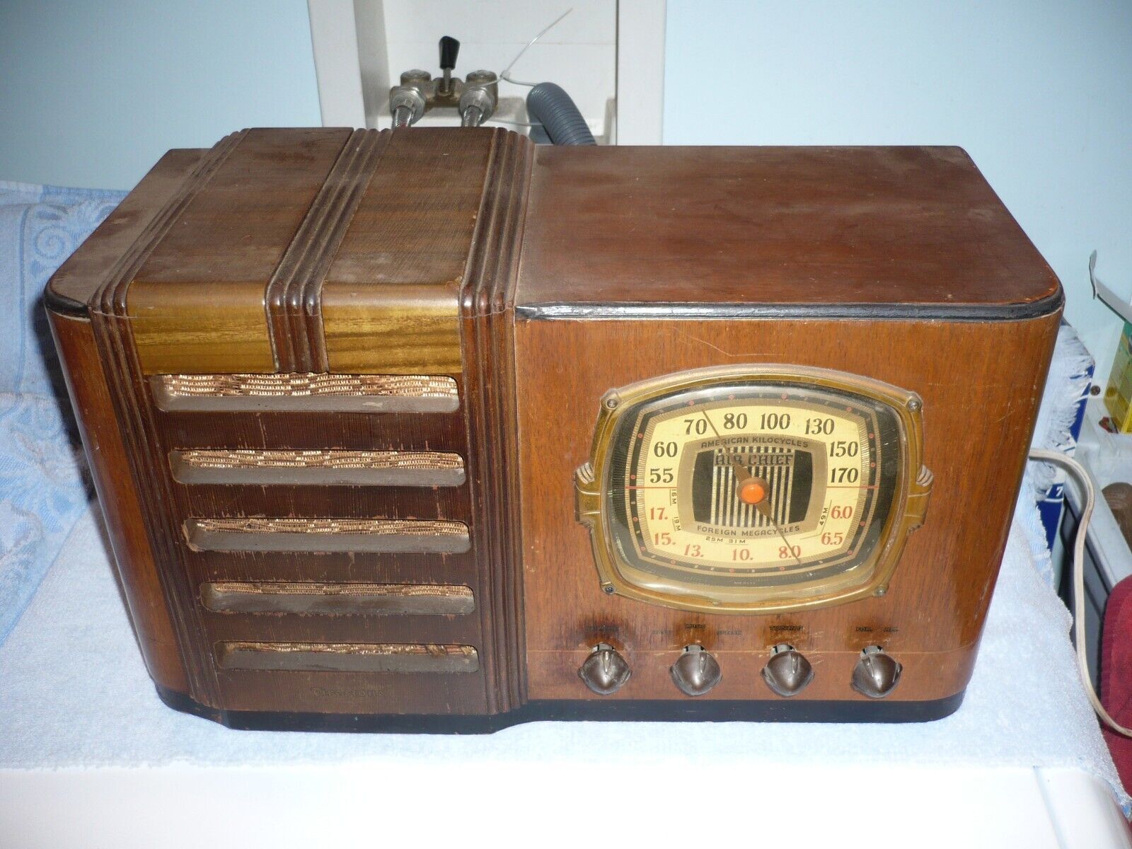 Vintage Firestone air chief AM/SW Tube Radio S7398-3 (1941)  works 