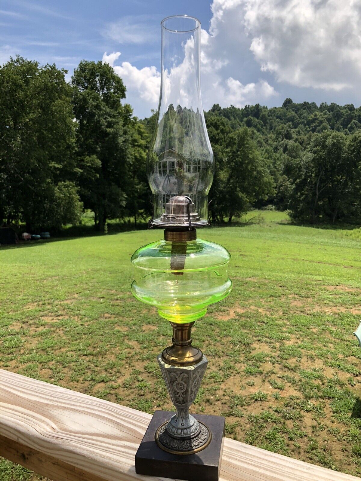 “Rare” Unique Vintage Antique Green Uranium Vaseline Glass Oil Lamp