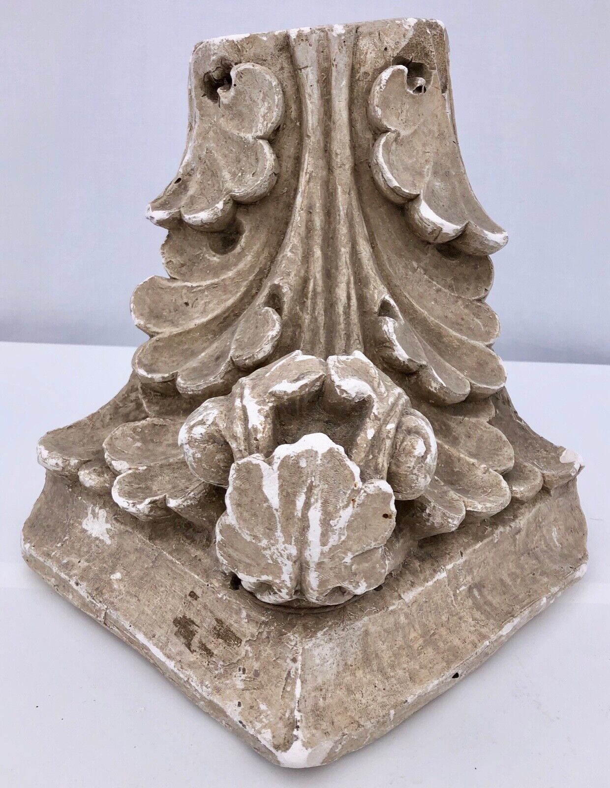 French Parisian Plaster Corner Corinthian Style Wall Sconce, Early 1900s