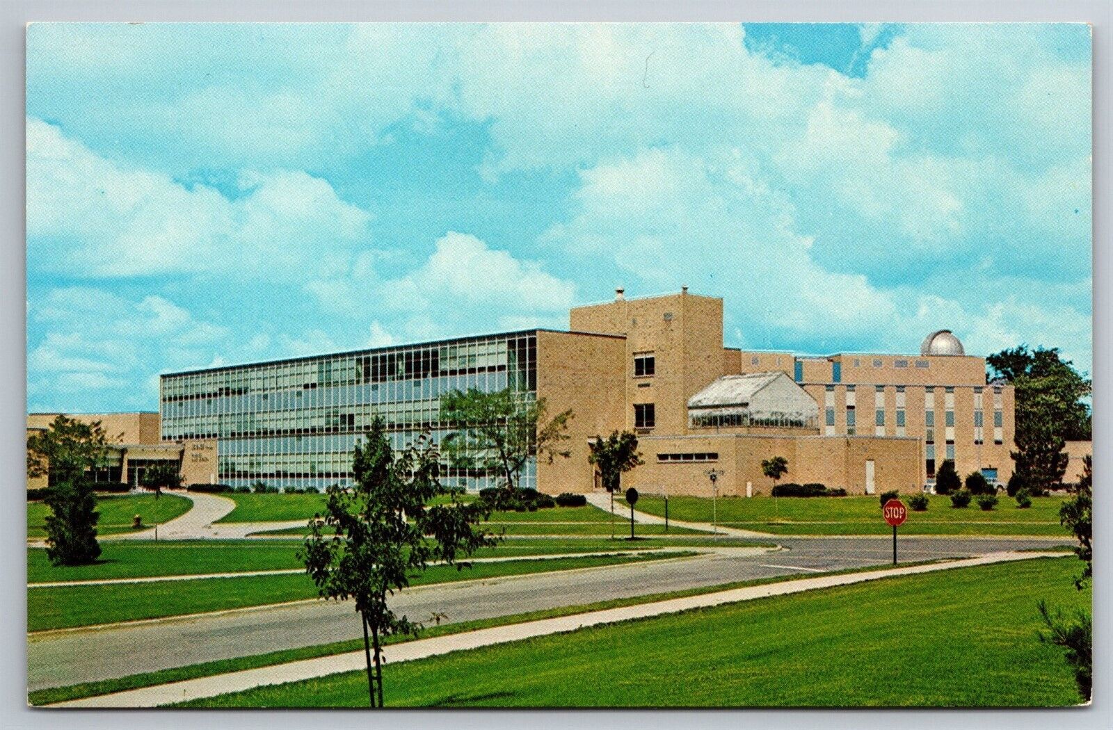 Ferris State College Science Hall Big Rapids MI Postcard J8