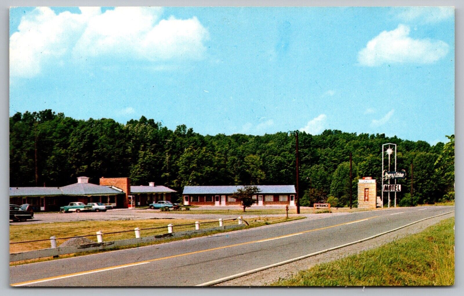 Greystone Motel Rocky Ohio Street View Old Cars Foreset Vintage UNP Postcard