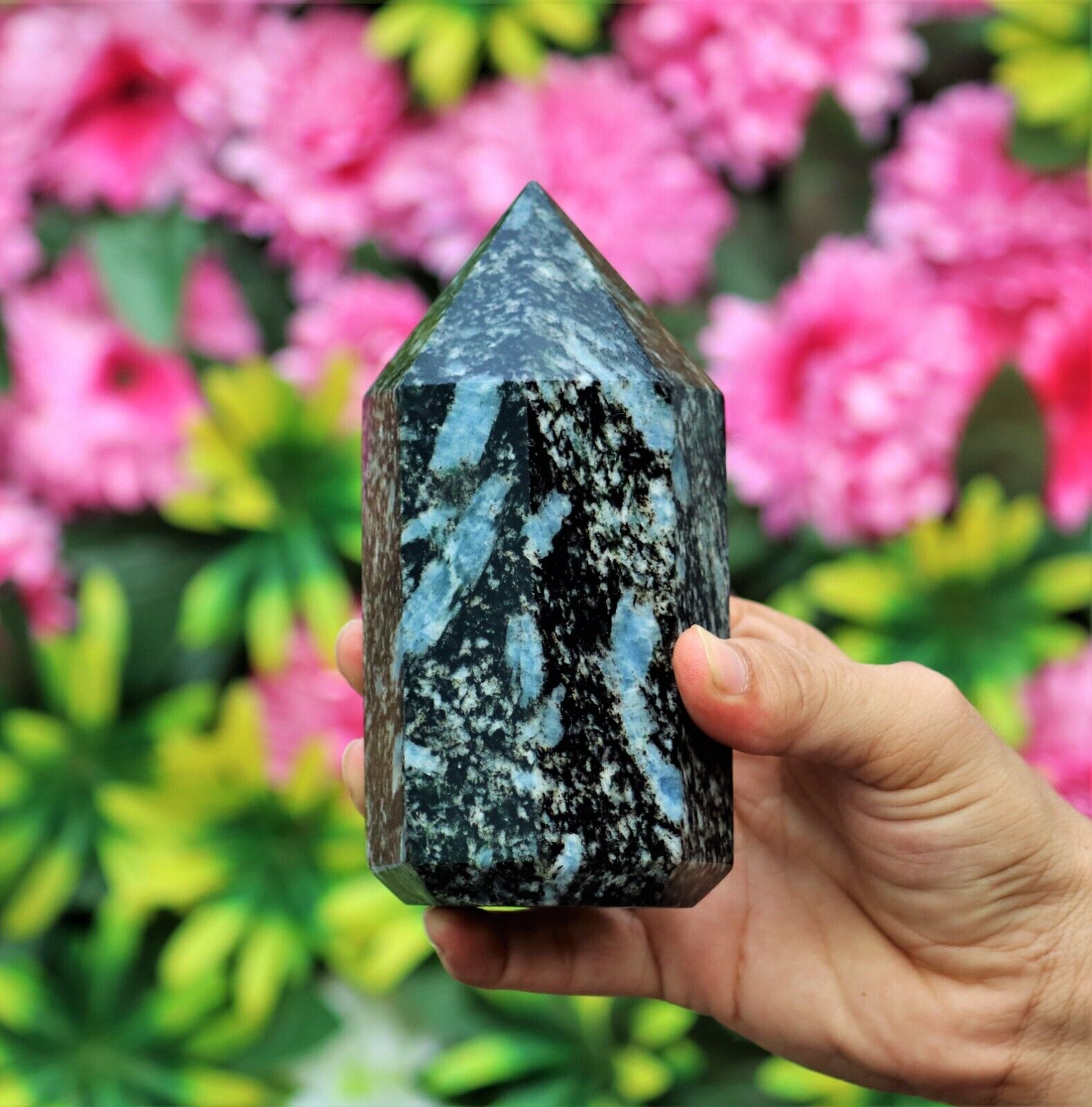 14CM Natural Blue Kyanite In Astrophyllite Healing Aura Chakra 8 Sided Tower