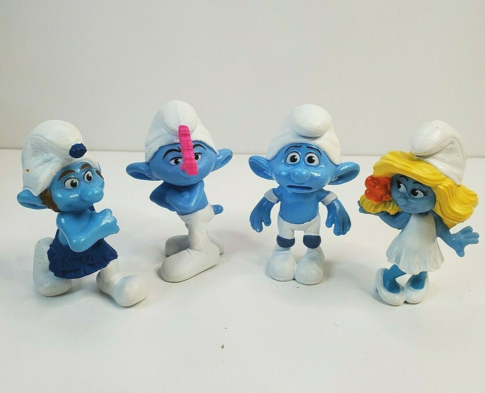Lot of 4 Various Smurf Figurines McDonalds Happy Meal Toys 2011 PVC Peyo 3\