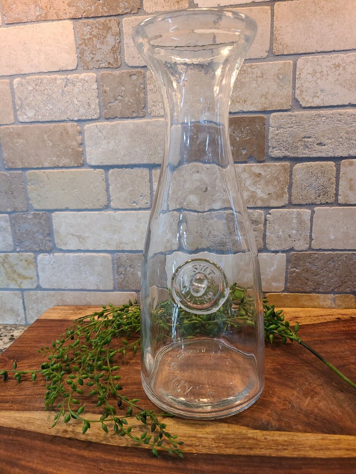 Vintage V.N.C. SVAT 1 Litro Liter Glass Wine Carafe Decanter Jar 