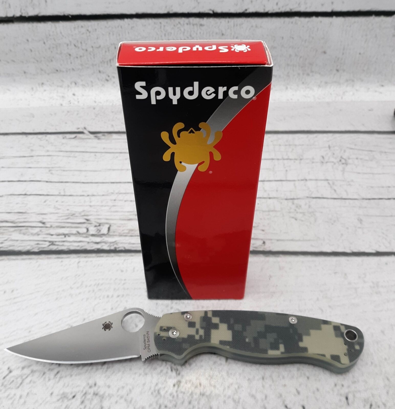 Spyderco CPMS45VN Camouflage Folding Knife