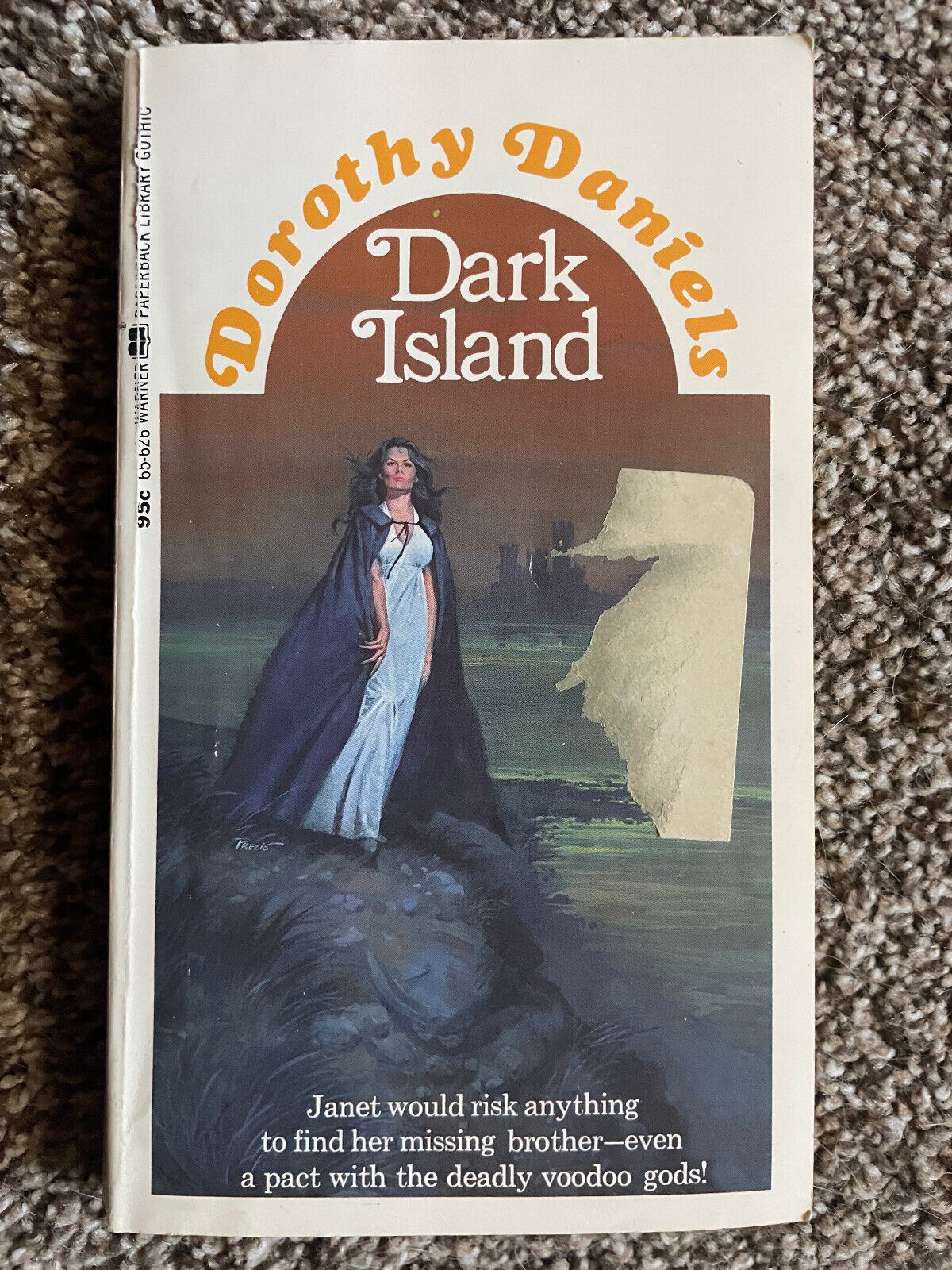 Dorothy Daniels DARK ISLAND 1st 1972 Gothic Great Cover Art