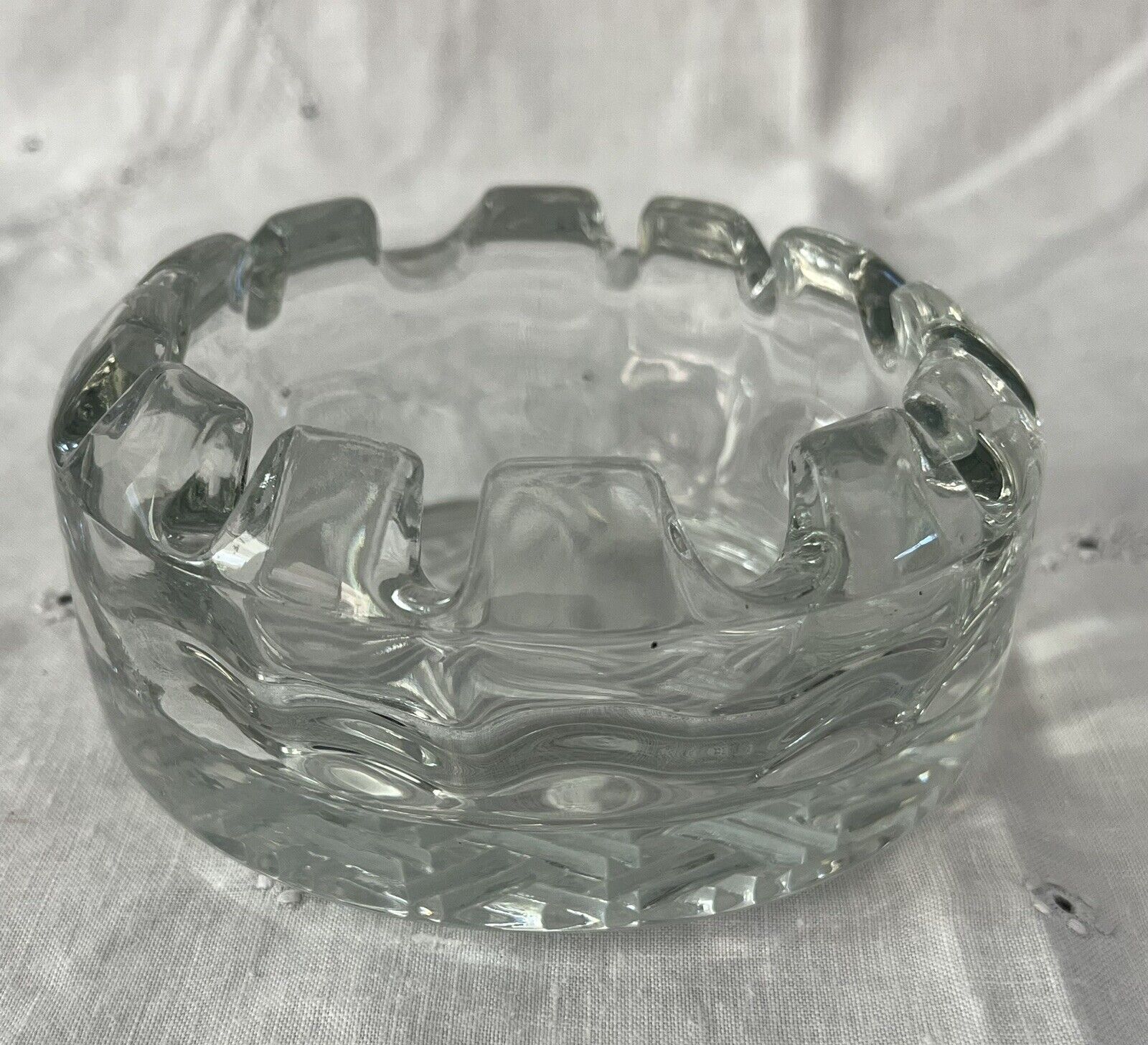 Heavy Vintage Clear Glass Ashtray 4.5” diameter 2.1/8” tall