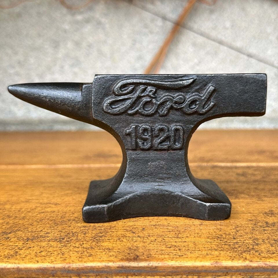 Ford 1920 Cast Iron Anvil With Antique Finish (4.5\