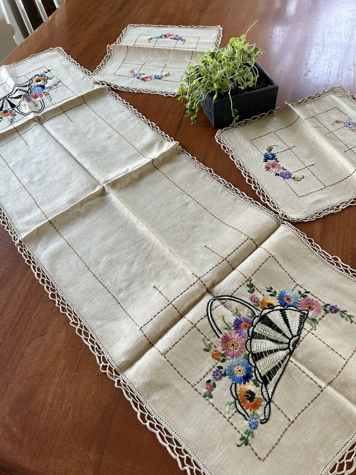 Elaborate Antique Linen Table Dresser Scarf Vintage Silk Embroidery