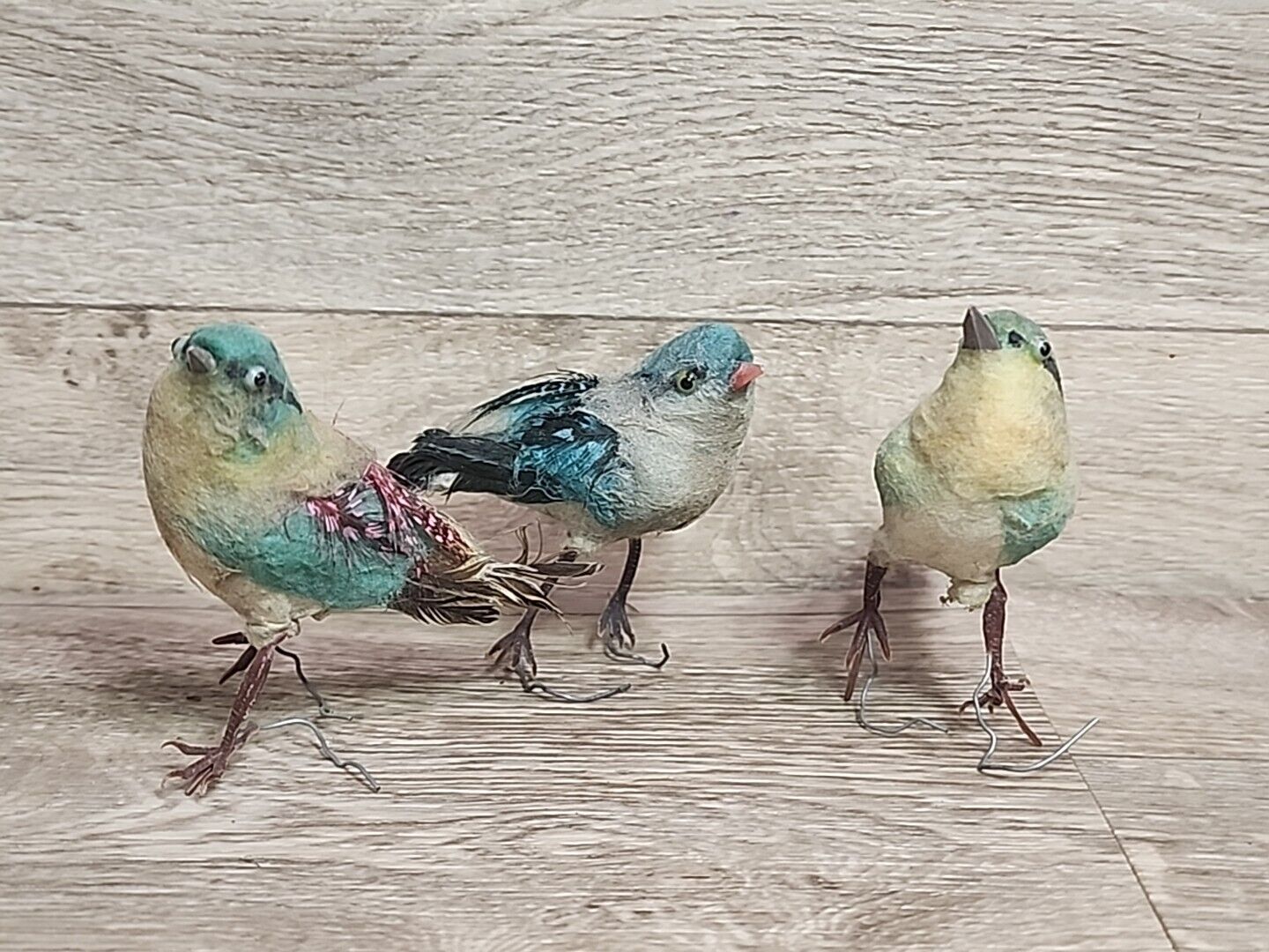 3 Vintage Birds Real Feathers Wire Feet Material Straw, Birds Around 2\
