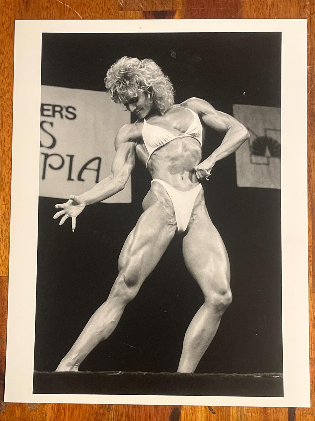 CORY EVERSON female bodybuilding muscle fitness photo (rp)