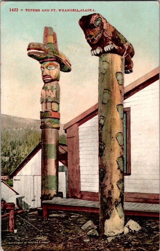 Vintage Postcard Totems & Fort Wrangell AK Alaska                          C-588