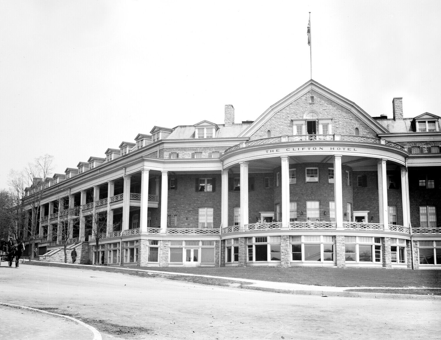1914 Clifton Hotel, Niagra Falls, Canada Vintage Photograph 8.5\