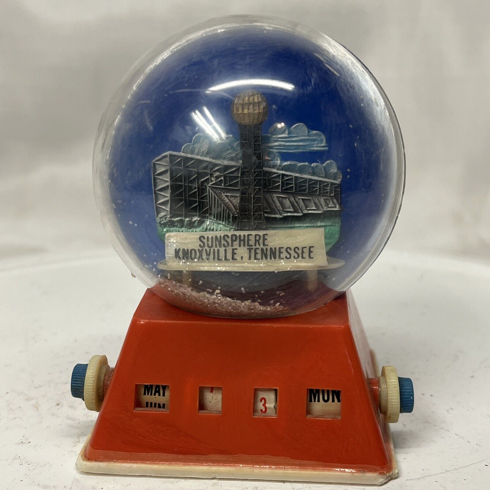 Vintage Knoxville TN Sunsphere Calendar Snow Globe Plastic 4\