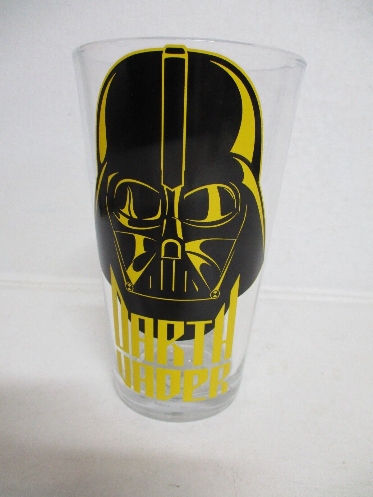 Zak  Designs DARTH VADOR  black yellow red collector Pint glass cup