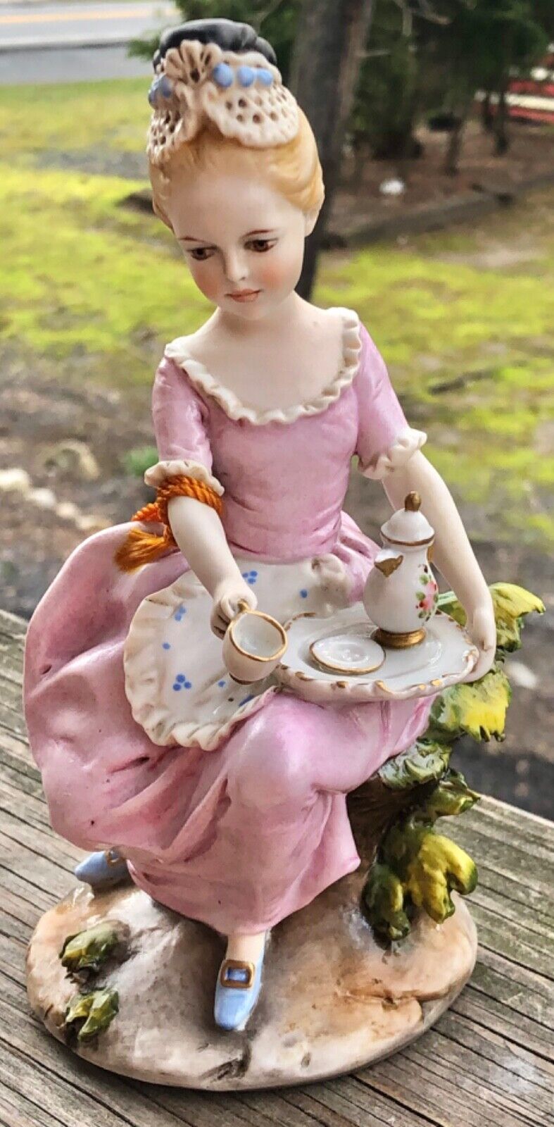 Vintage 1960’s Italy House of Goebel Period Woman Drinking Tea Figurine