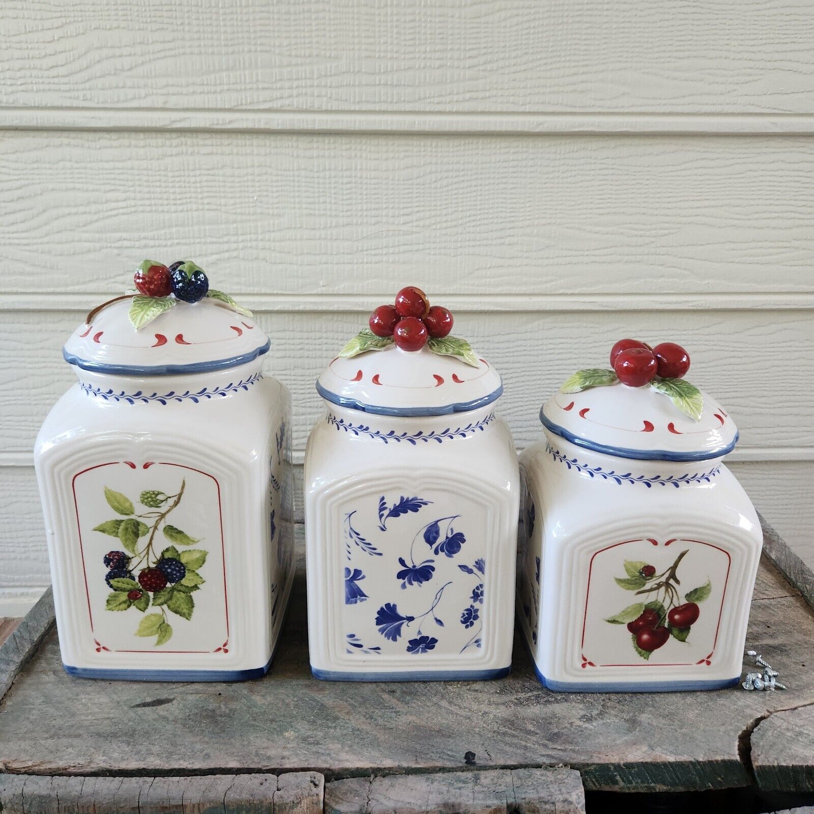 Villeroy & Boch  Country Collection/Cottage Charm 3 piece Canister Set