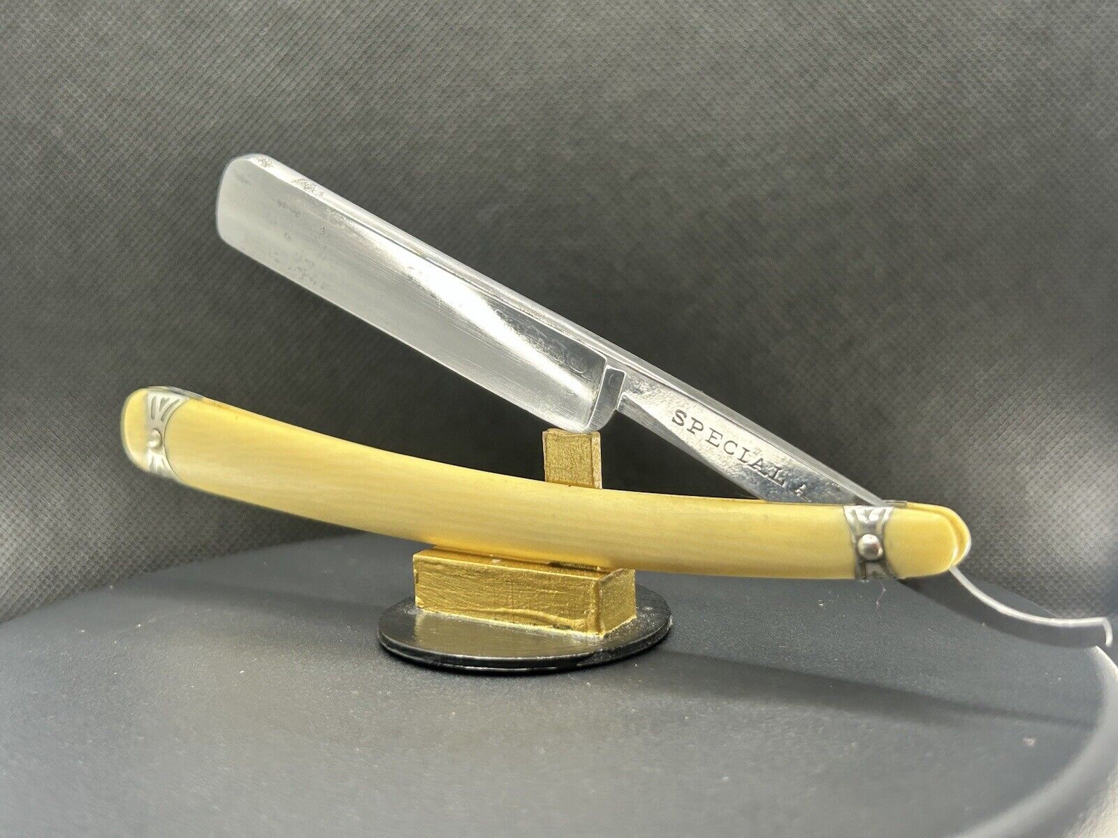 straight razor shave ready” Geneva Cutlery  ‘ Special A’”Geneva,NY 1902-1935