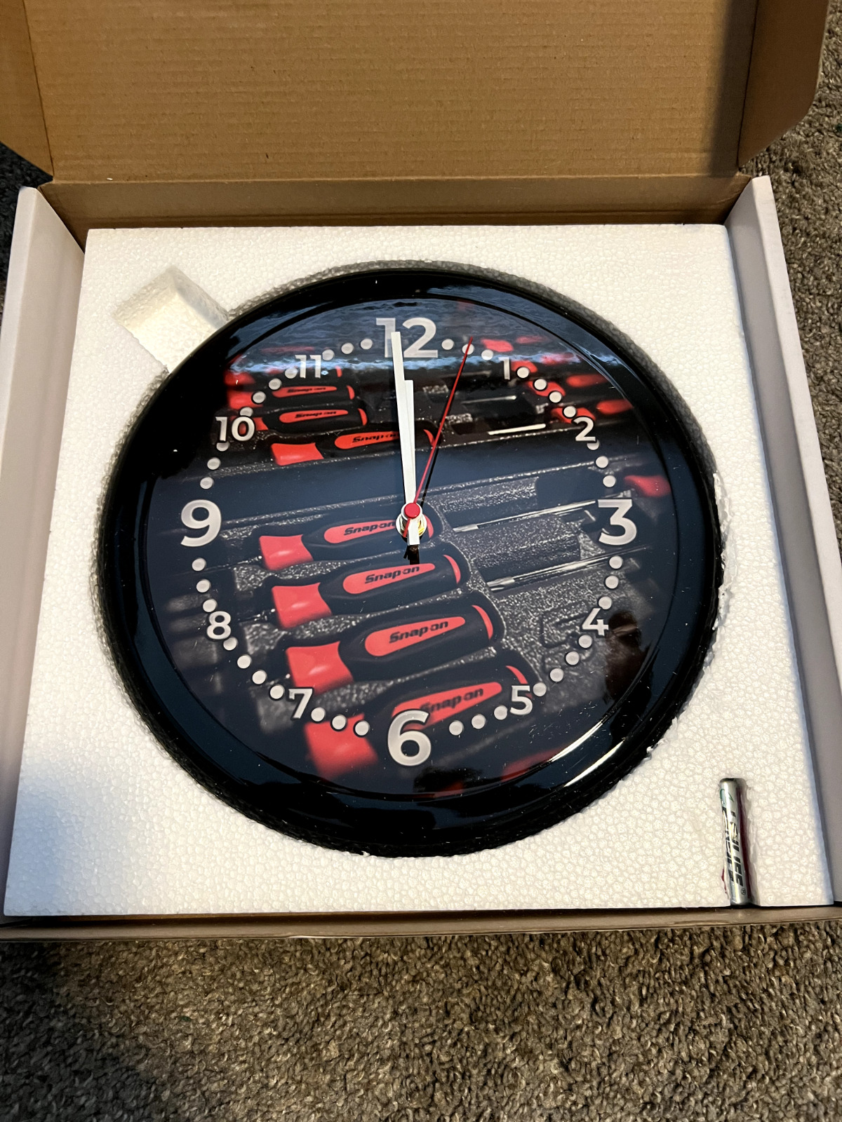 Snap-On Tools Screwdriver Wall Clock NEW IN BOX