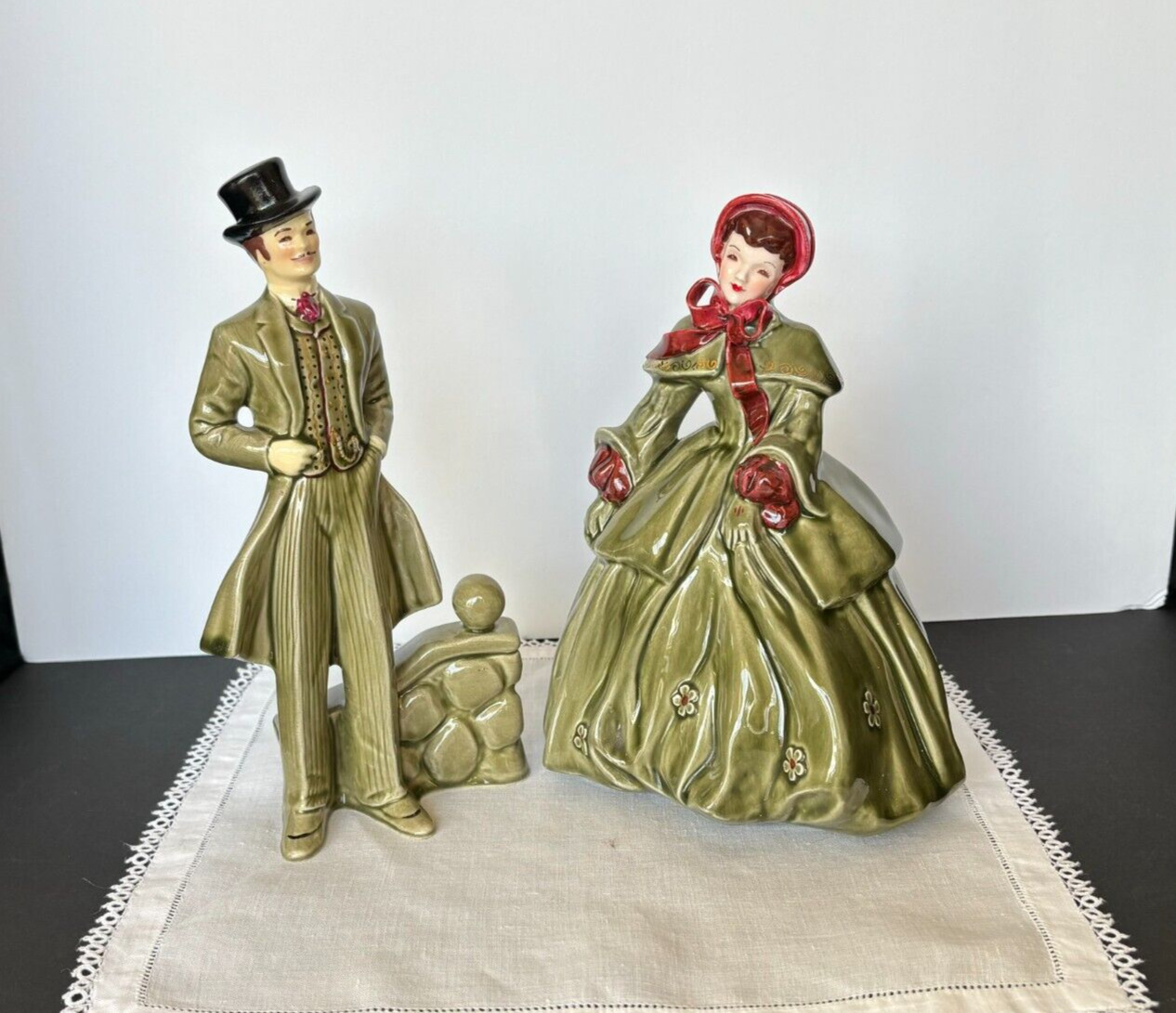Florence Ceramics Rhett & Abigail figurine set; made in Pasadena, CA 1940s/50s