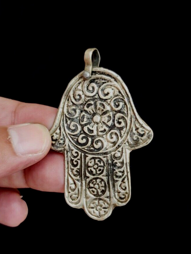 Authentic Moroccan Engraved Judaica Hamsa Pendant Talisman Amulet Silver Color