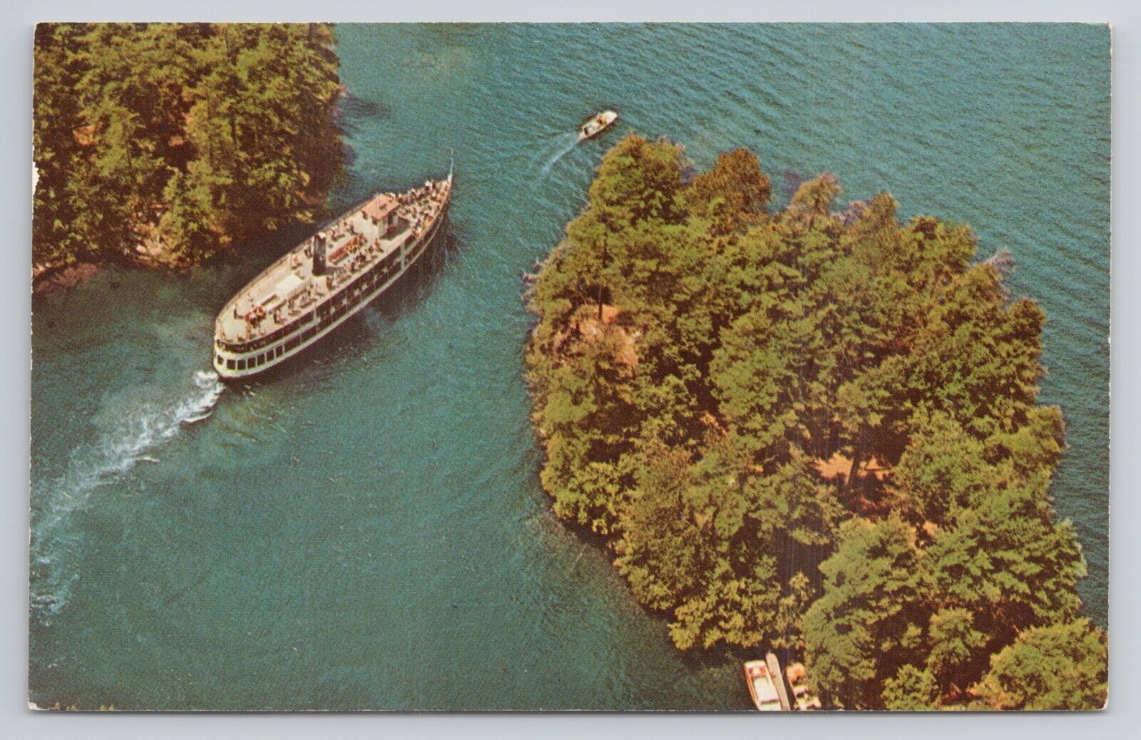 Postcard MV Mohican In Paradise Bay On Beautiful Lake George