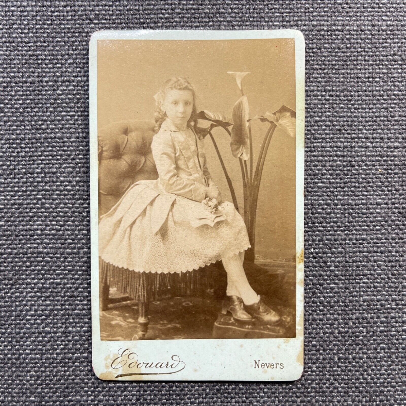 CDV Photo Antique Portrait Young Girl in Fashion Dress Ringlets Sitting France