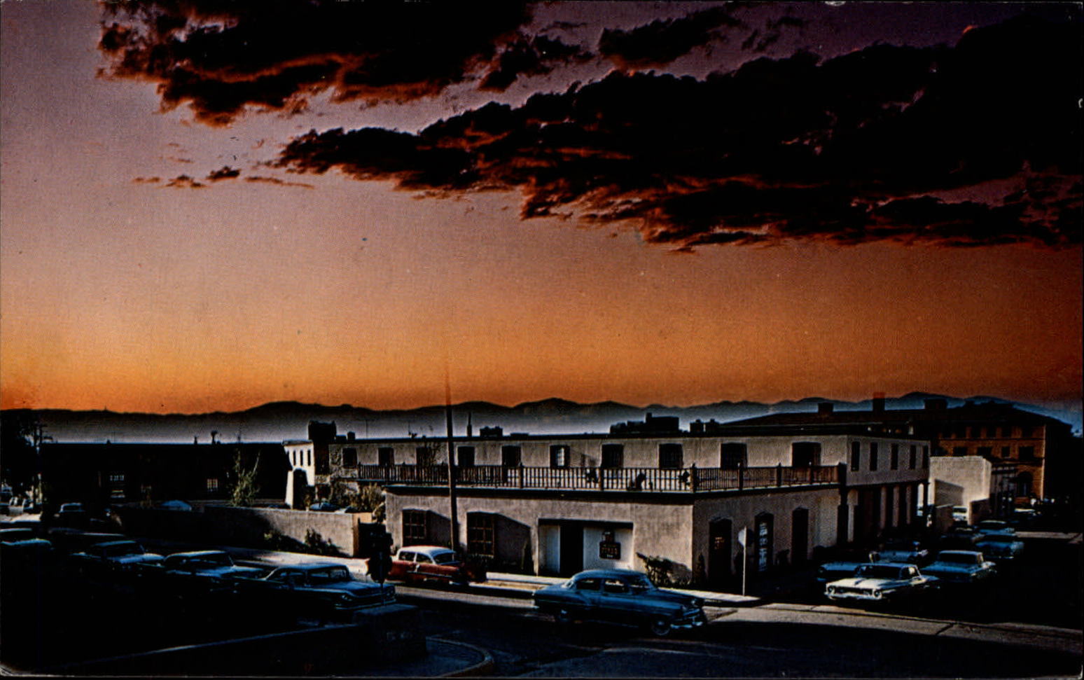 Inn of the Governors Santa Fe New Mexico ~ sunset 1950s cars ~ 1984 postcard
